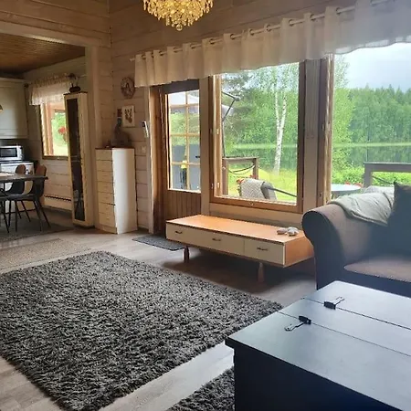 Viihtyisae Huvilamoekki Saimaan Rannalla Chalet *